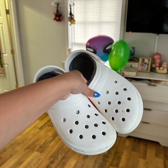 Fuzz-lined White Crocs - Picture 2 of 2